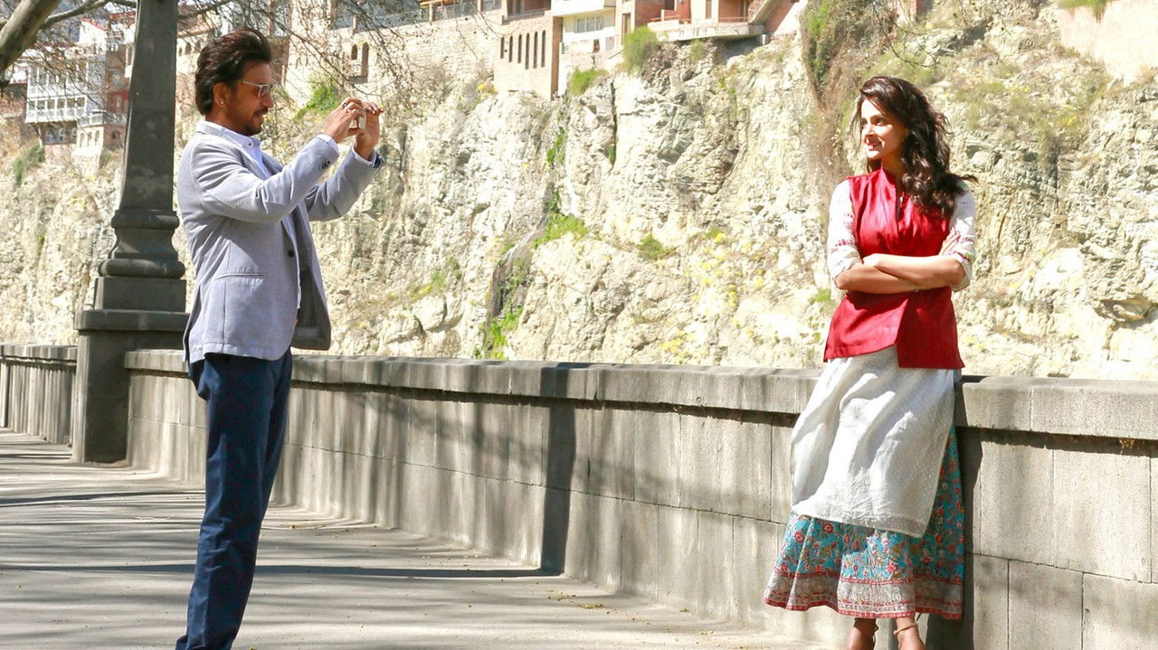 Hindi Medium Movie Screenshot 3